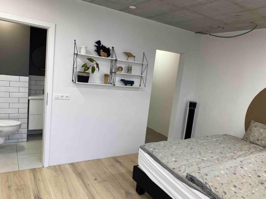 Modern Garage Suite - Free Parking & Self Check In Hveragerdi Luaran gambar